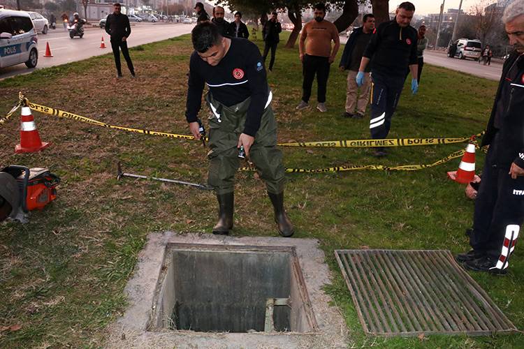 Kanalizasyondan gelen gizemli ses ekipleri alarma geçirdi: Kim var orada? 4